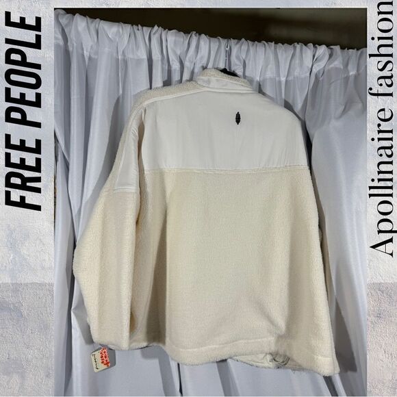 FREE PEOPLE TOURNAMENT FLEECE NWT IN IVORY LARGE - Picture 6 of 7